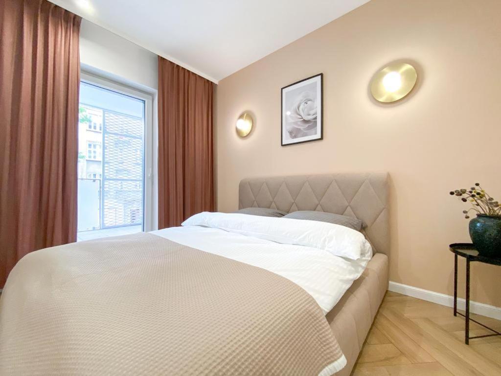 Apartament Family Zwierzyniecka Poznań Exterior foto