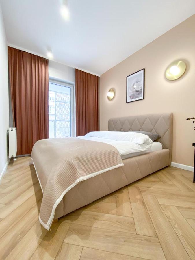 Apartament Family Zwierzyniecka Poznań Exterior foto